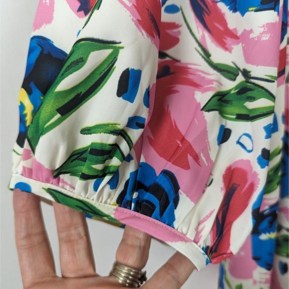 Vibrant Floral Women's Blouse - Picture 4 of 10